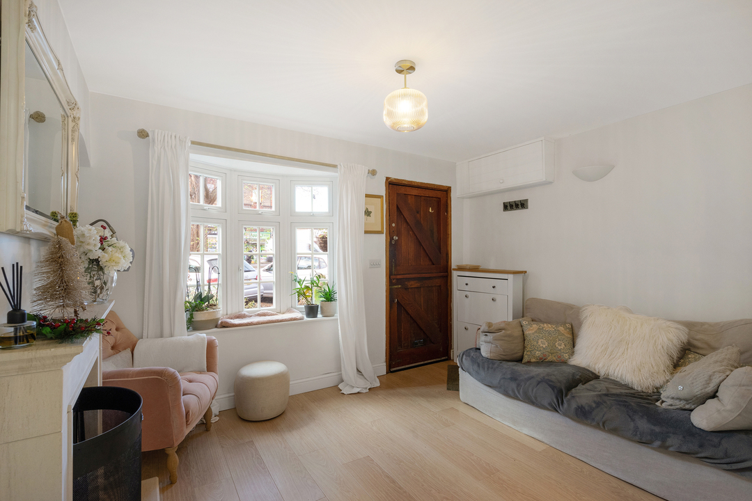 2 bed terraced house for sale in St. Marys Square, Ealing  - Property Image 7