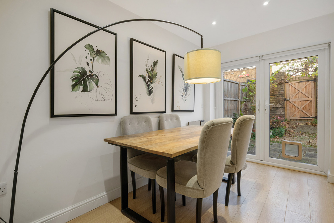 2 bed terraced house for sale in St. Marys Square, Ealing  - Property Image 8