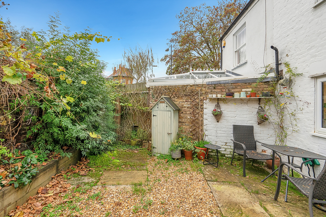 2 bed terraced house for sale in St. Marys Square, Ealing  - Property Image 15