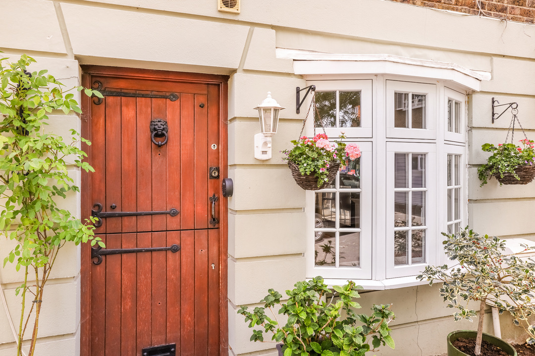 2 bed terraced house for sale in St. Marys Square, Ealing  - Property Image 21