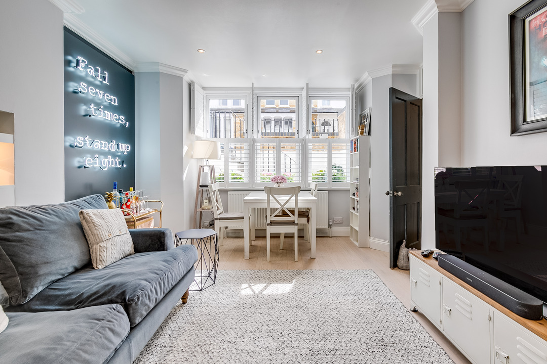 1 bed apartment for sale in Ealing, London  - Property Image 1