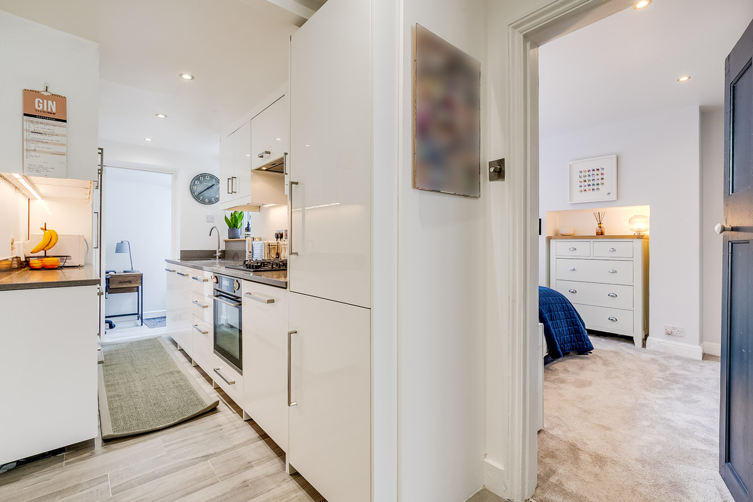 1 bed apartment for sale in Ealing, London  - Property Image 9