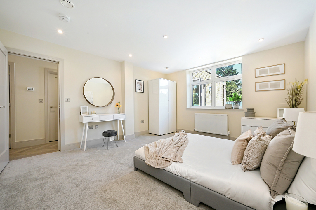 1 bed apartment for sale in Gunnersbury Avenue, London  - Property Image 12