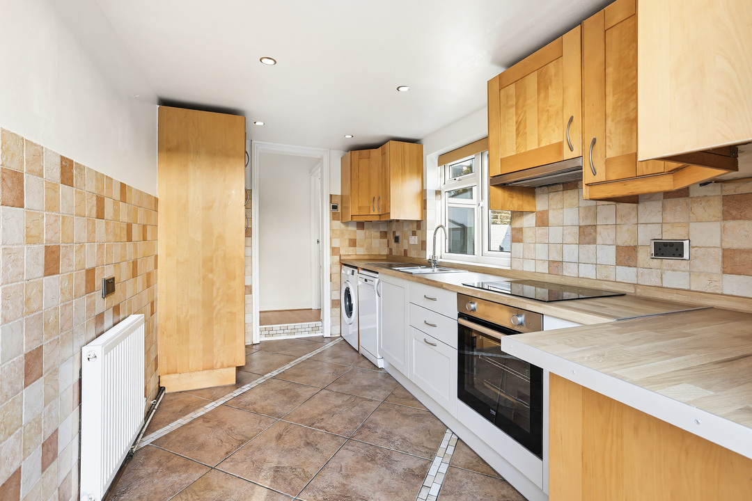 3 bed end of terrace house to rent in Northfield Road, Ealing, London, W13  - Property Image 8