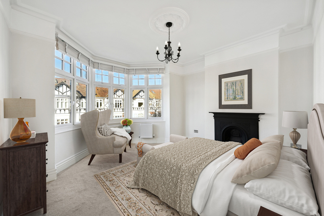 5 bed semi-detached house for sale in Rathgar Avenue, Ealing 12