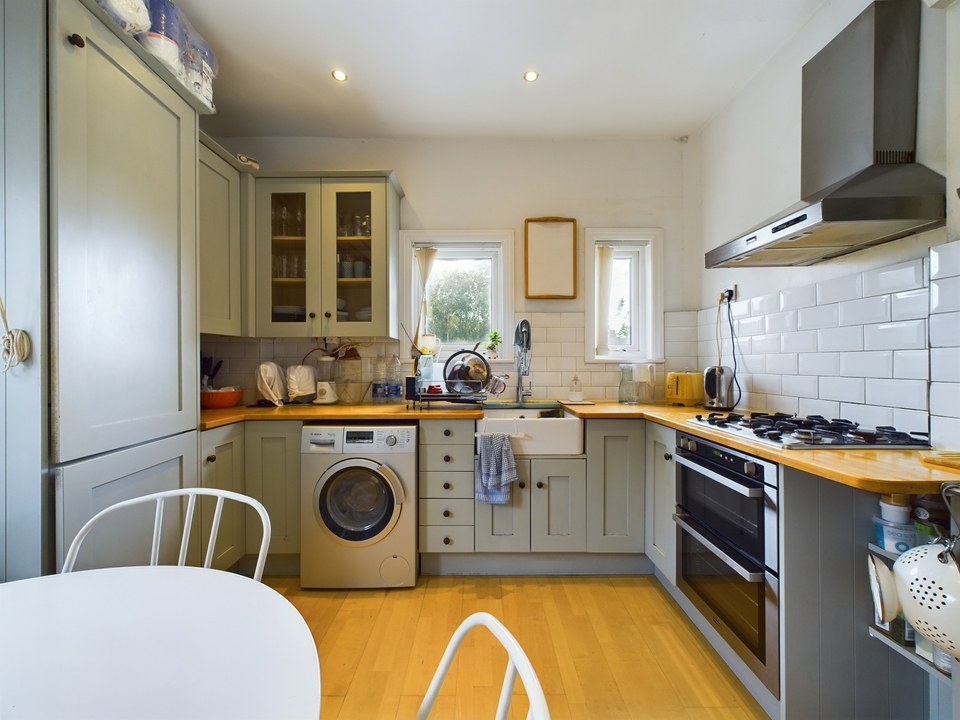 2 bed apartment for sale in Ealing Park Mansions, Ealing  - Property Image 5