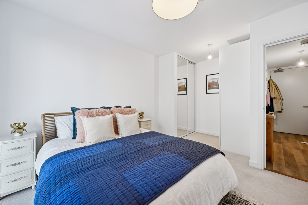 1 bed apartment for sale in Freedom House, Ealing, London, W13 12