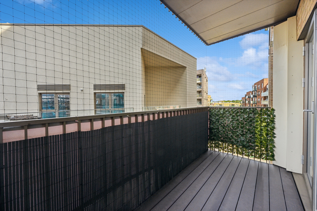 1 bed apartment for sale in Freedom House, Ealing, London, W13 6