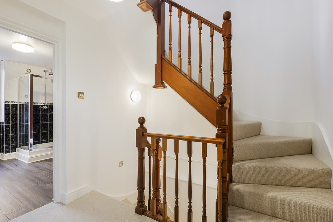 2 bed apartment for sale in Road, Ealing 13