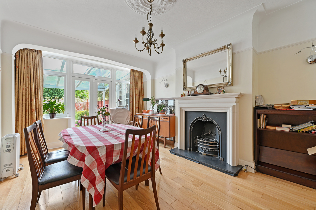 5 bed semi-detached house to rent in Ealing, London  - Property Image 8
