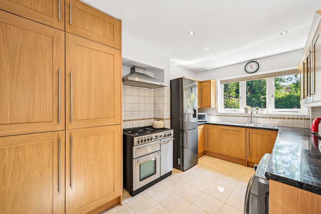 2 bed house to rent in Broomfield Road, London  - Property Image 13