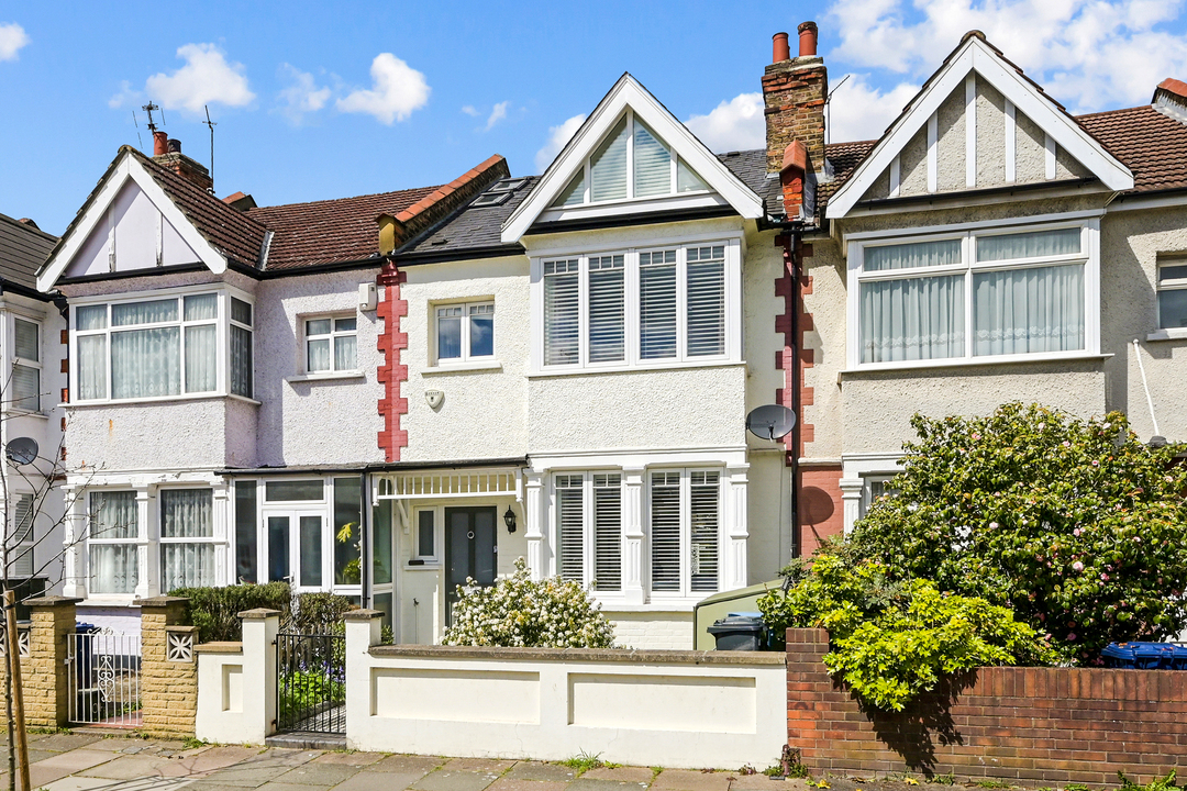 4 bed terraced house for sale in Mayfield Avenue, Ealing  - Property Image 17