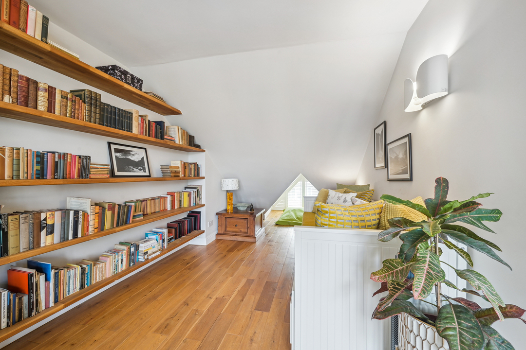 4 bed terraced house for sale in Mayfield Avenue, Ealing  - Property Image 14
