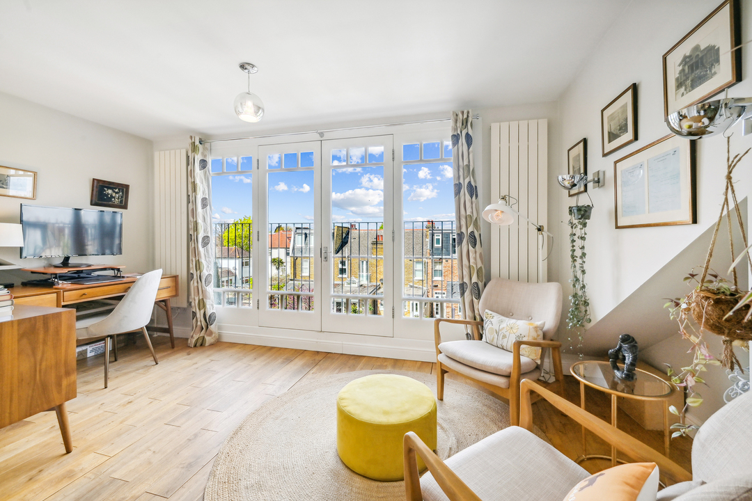 4 bed terraced house for sale in Mayfield Avenue, Ealing  - Property Image 6