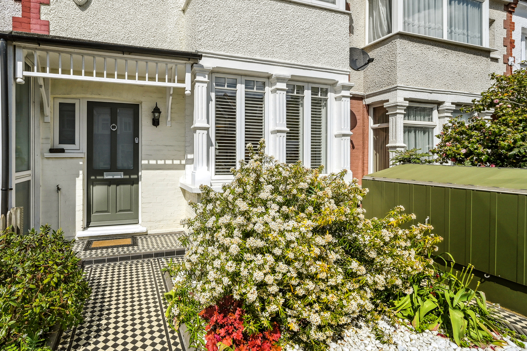 4 bed terraced house for sale in Mayfield Avenue, Ealing  - Property Image 18