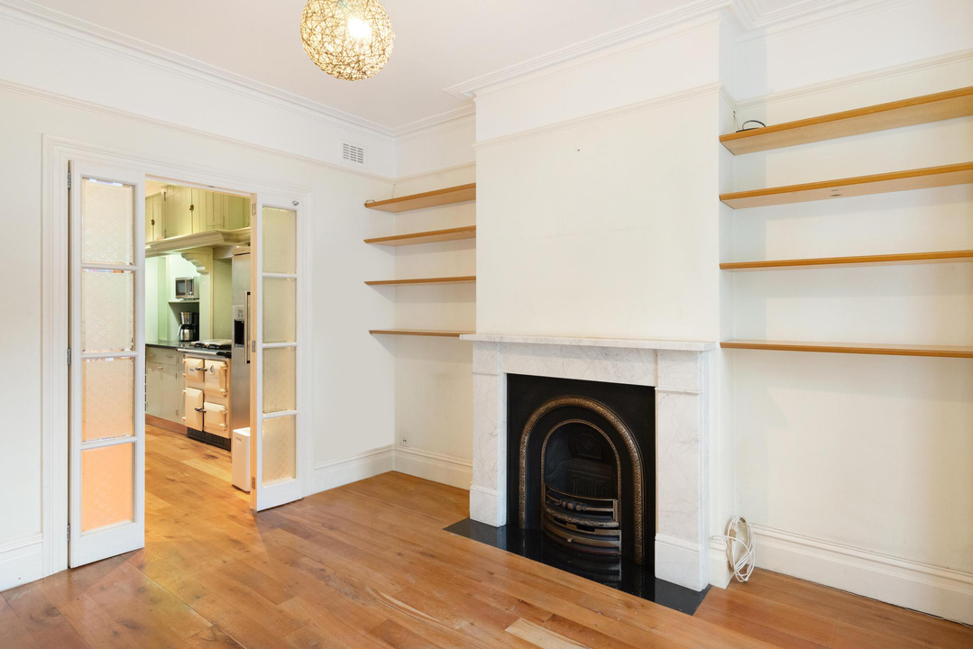 3 bed terraced house for sale in Woodfield Crescent, Ealing  - Property Image 10