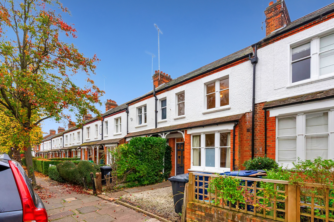 3 bed terraced house for sale in Woodfield Crescent, Ealing  - Property Image 3