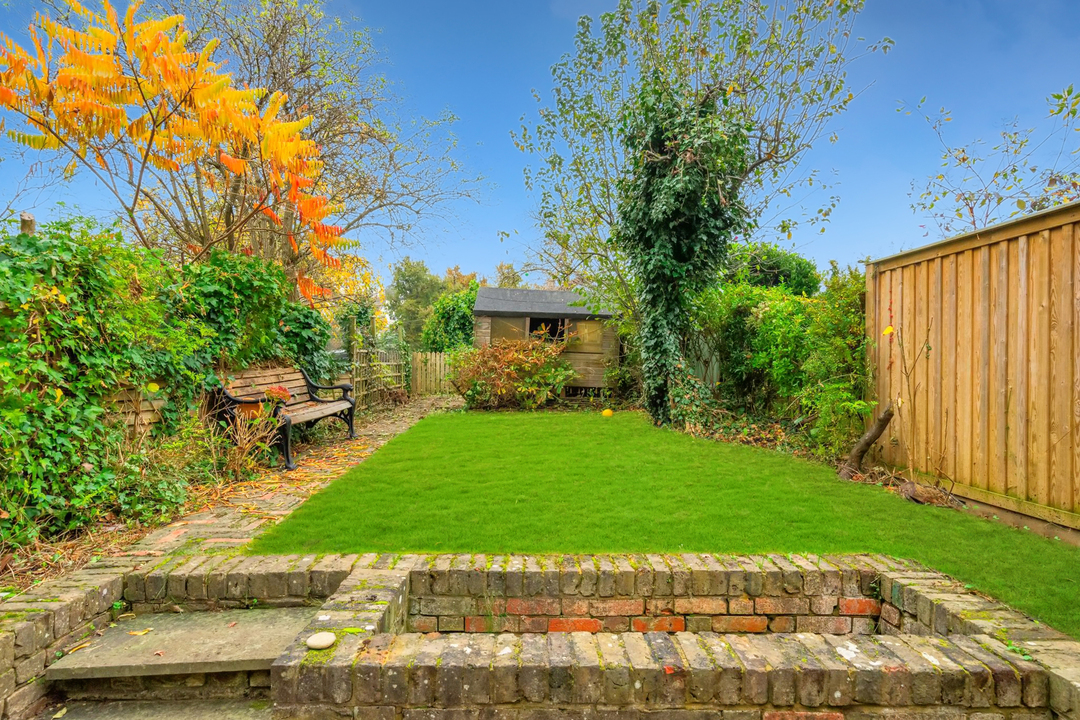 3 bed terraced house for sale in Woodfield Crescent, Ealing  - Property Image 6