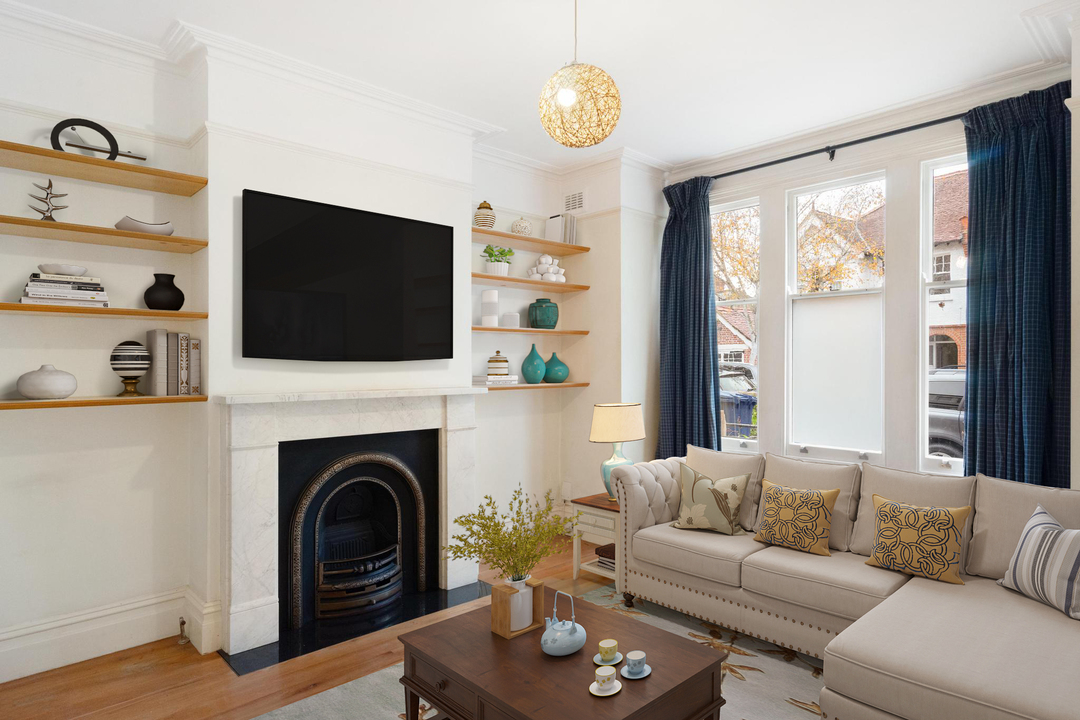 3 bed terraced house for sale in Woodfield Crescent, Ealing  - Property Image 1