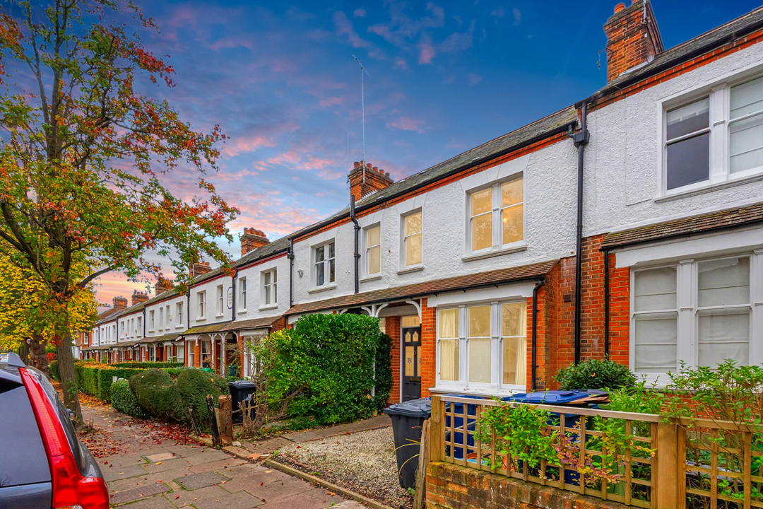 3 bed terraced house for sale in Woodfield Crescent, Ealing  - Property Image 1