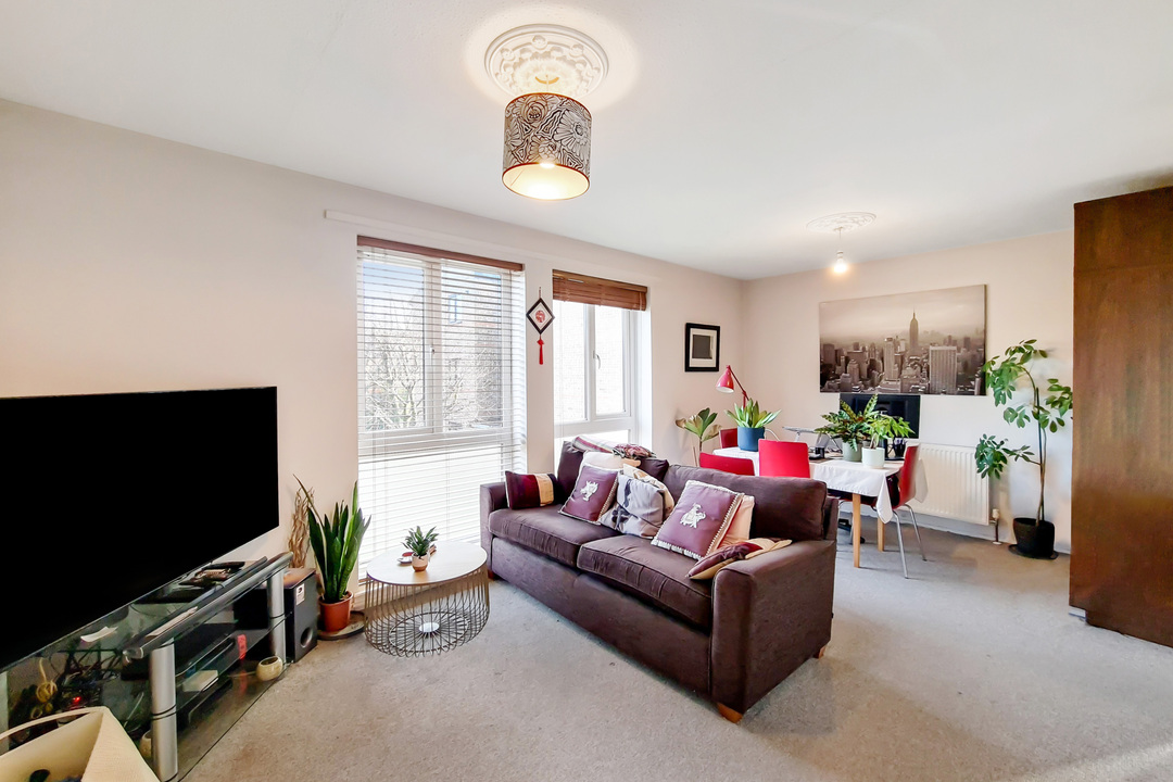 1 bed apartment to rent in Littlewood Close, Northfields, W13 - Property Image 1