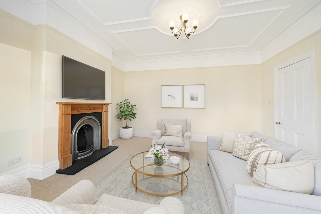 6 bed semi-detached house for sale in Rathgar Avenue, Ealing 4