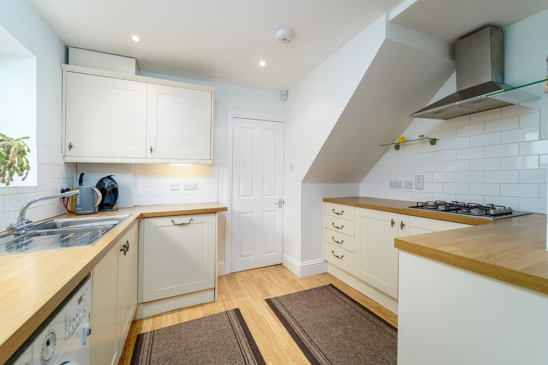 2 bed semi-detached house for sale in Fotherley Road, Rickmansworth  - Property Image 7