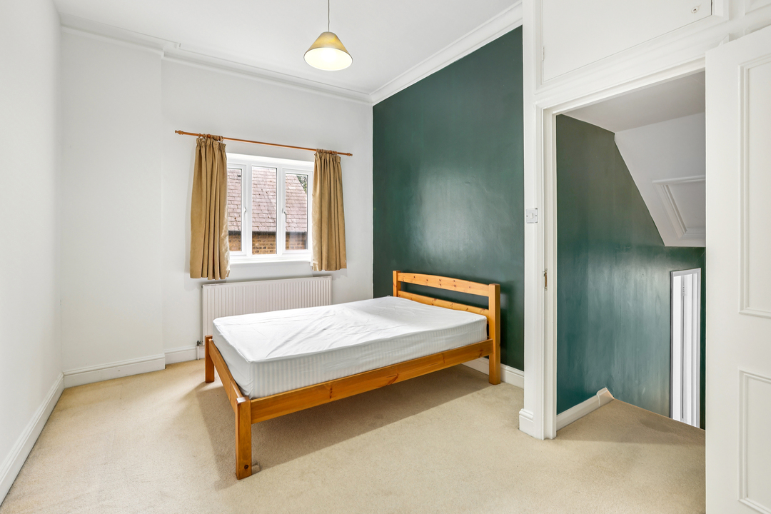 1 bed apartment to rent in North Common Road, London  - Property Image 7