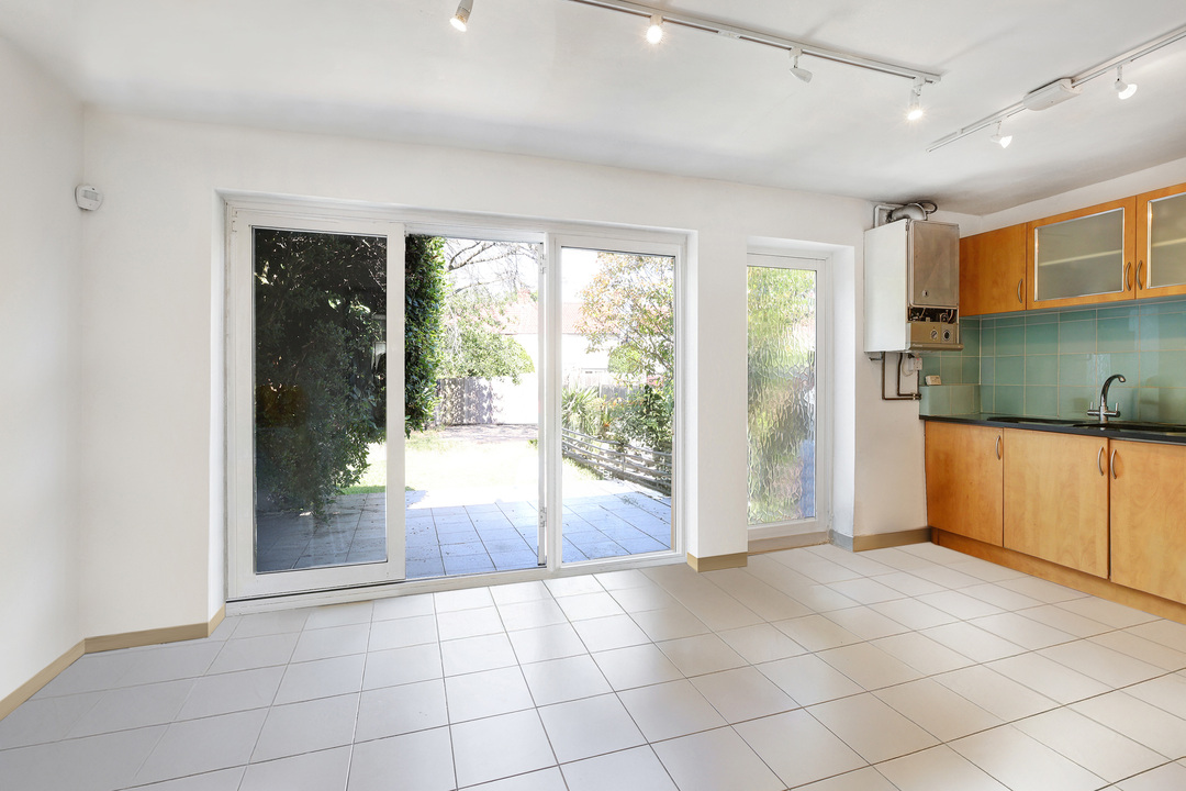 3 bed terraced house for sale in Avalon Road, Ealing, London, W13  - Property Image 8