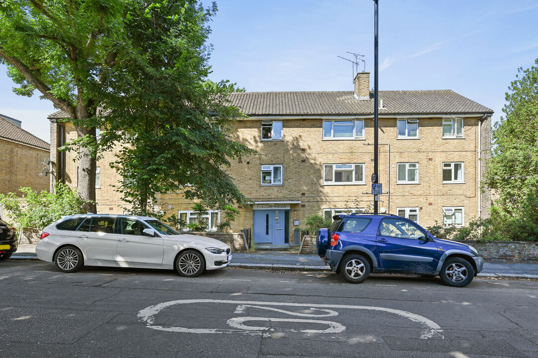 3 bed apartment for sale in Curzon House, London  - Property Image 7