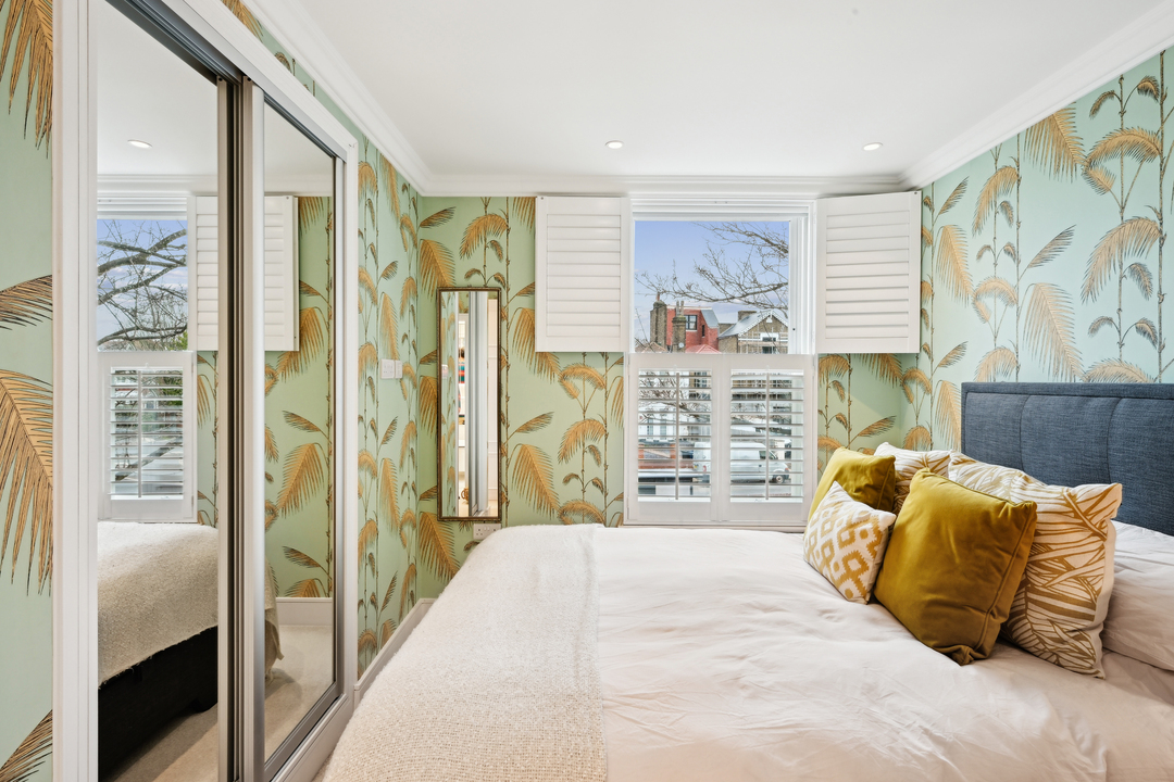 1 bed apartment for sale in Sutherland Road, Ealing 7