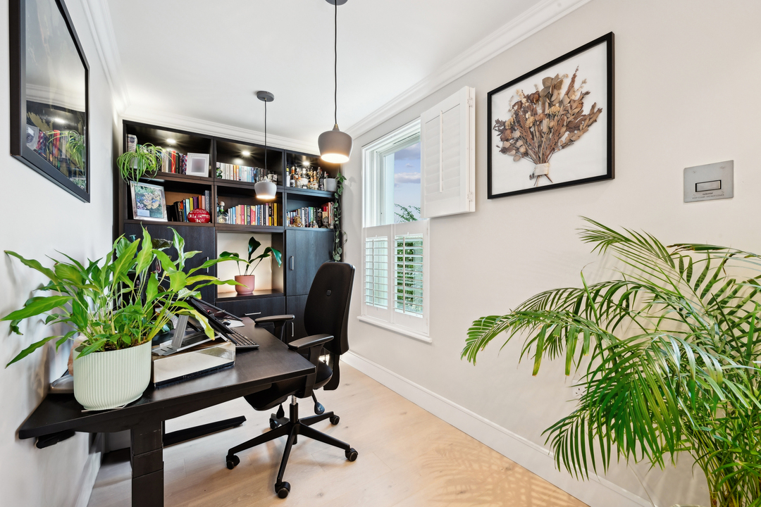 1 bed apartment for sale in Sutherland Road, Ealing 14