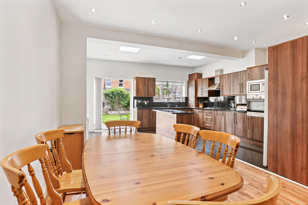 4 bed terraced house for sale in Mayfield Avenue, Ealing  - Property Image 11