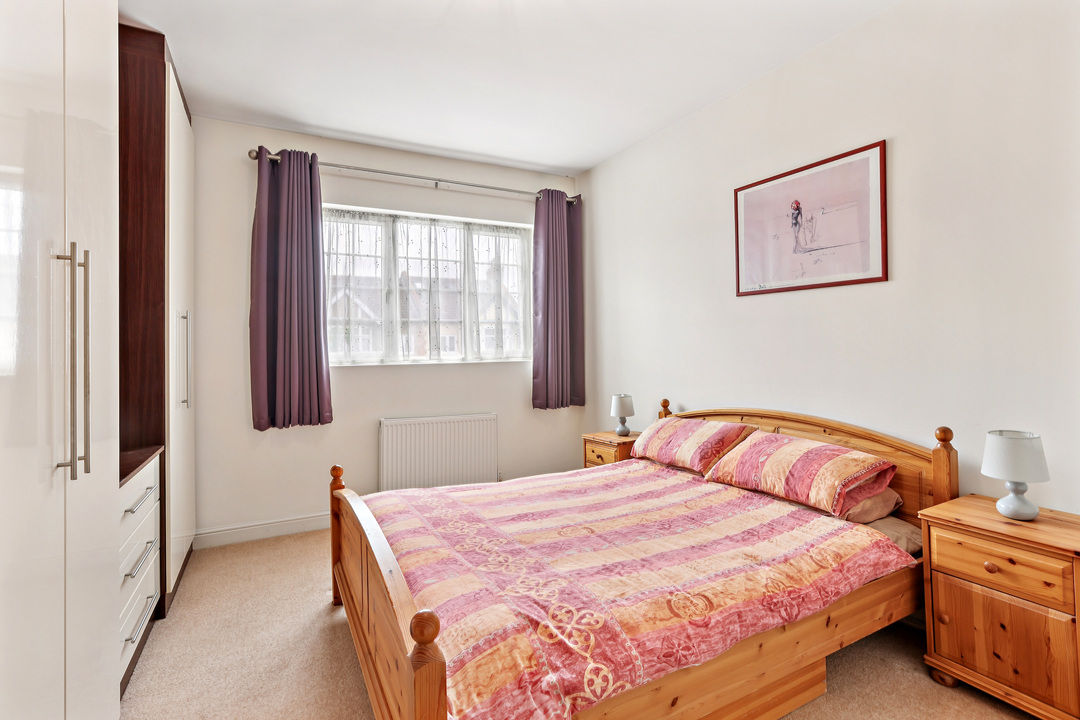 4 bed terraced house for sale in Mayfield Avenue, Ealing  - Property Image 9