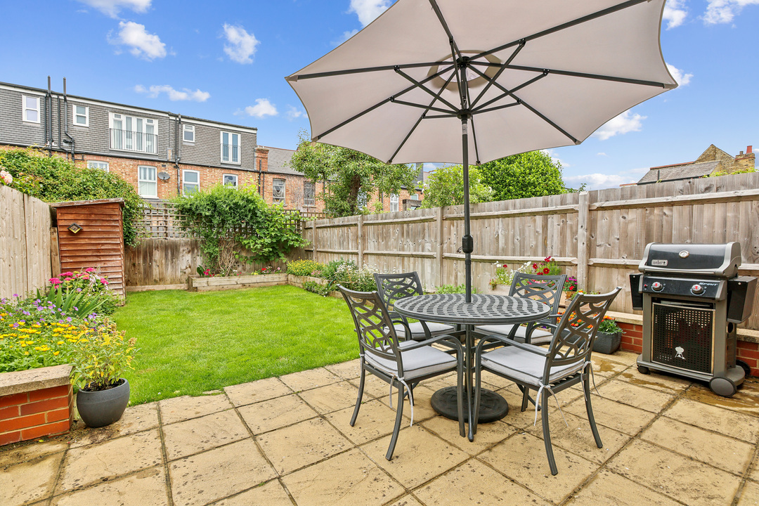 4 bed terraced house for sale in Mayfield Avenue, Ealing  - Property Image 6