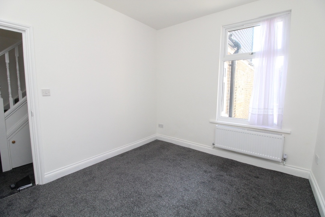 1 bed to rent in Melbourne Road, Leyton - Property Image 1