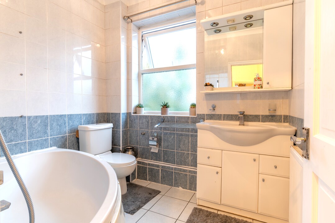 4 bed terraced house for sale in Garner Road, Walthamstow  - Property Image 16