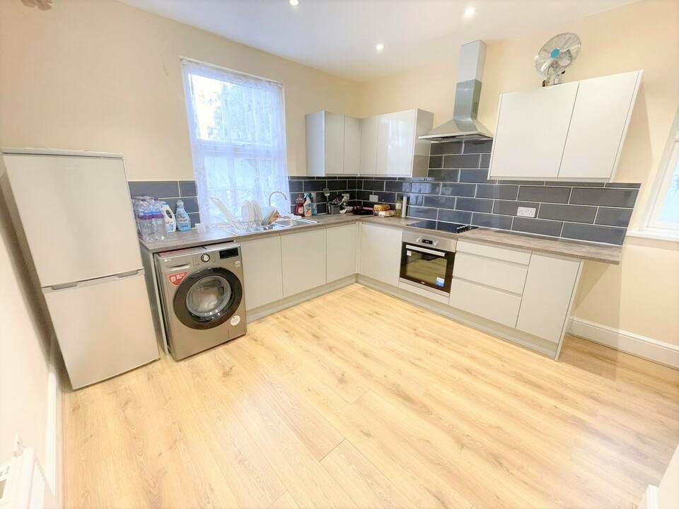 1 bed apartment to rent in High Road Leyton, Leyton  - Property Image 4