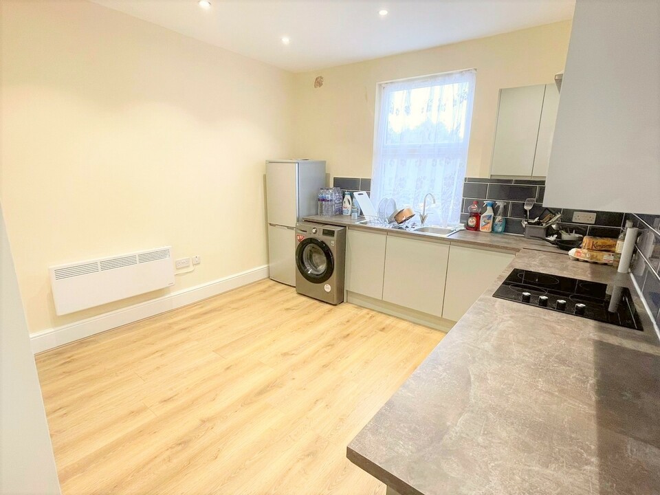 1 bed apartment to rent in High Road Leyton, Leyton  - Property Image 5