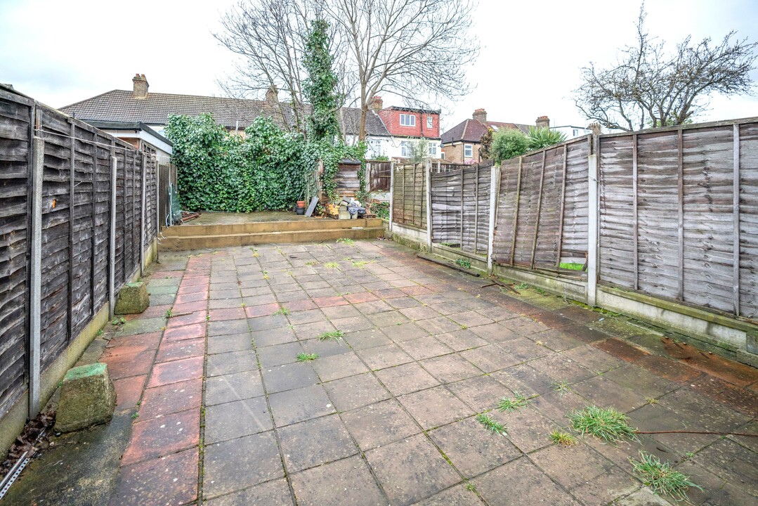 3 bed terraced house for sale in Theobald Road, Walthamstow  - Property Image 16