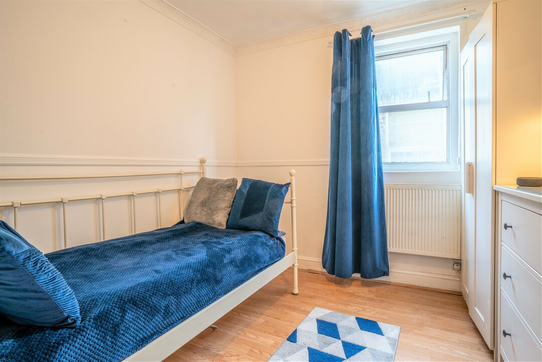4 bed terraced house for sale in Lonsdale Road, Wanstead  - Property Image 14