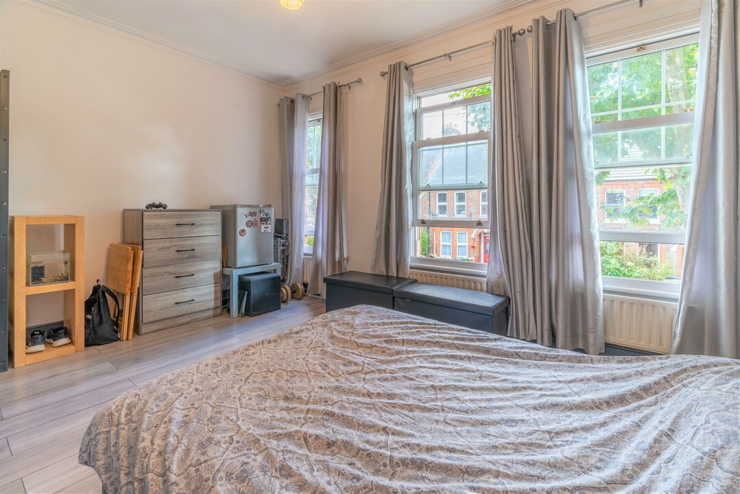3 bed terraced house for sale in Hawarden Road, Walthamstow  - Property Image 14