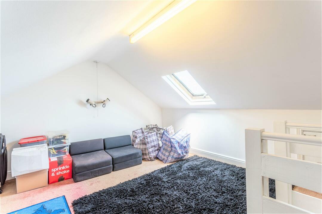 3 bed terraced house for sale in Chingford Road, Walthamstow  - Property Image 9
