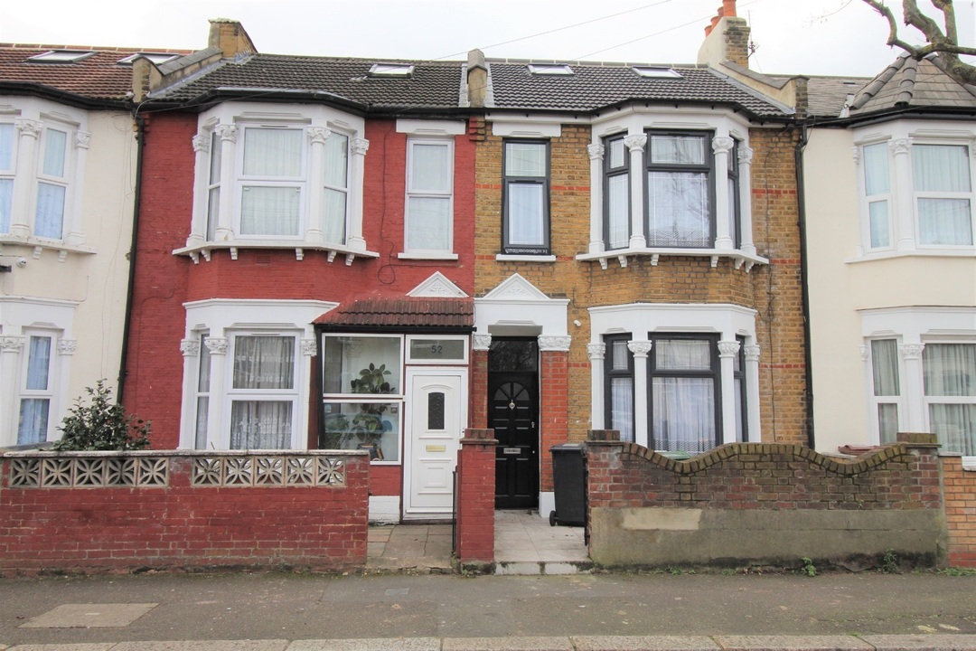 5 bed terraced house to rent in Melbourne Road, Leyton  - Property Image 1