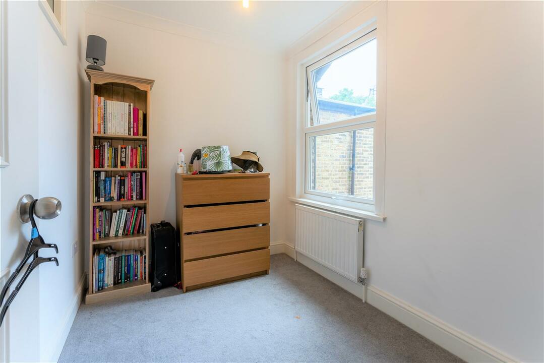 5 bed terraced house for sale in Brookscroft Road, Walthamstow  - Property Image 9