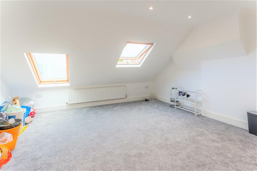 5 bed terraced house for sale in Brookscroft Road, Walthamstow  - Property Image 10