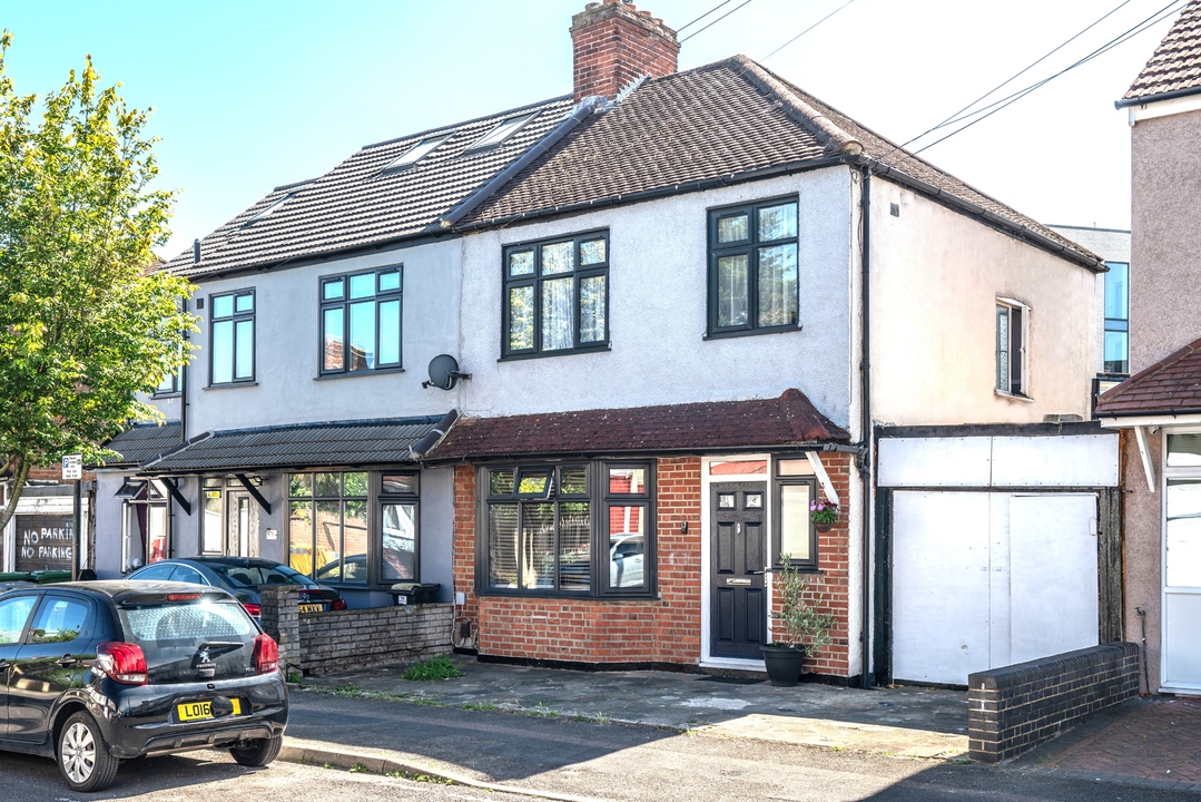 3 bed semi-detached house for sale in Stirling Road, Walthamstow  - Property Image 1