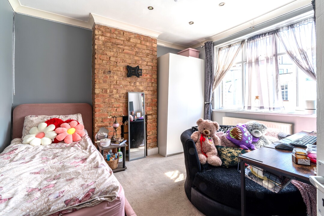 3 bed semi-detached house for sale in Stirling Road, Walthamstow  - Property Image 20