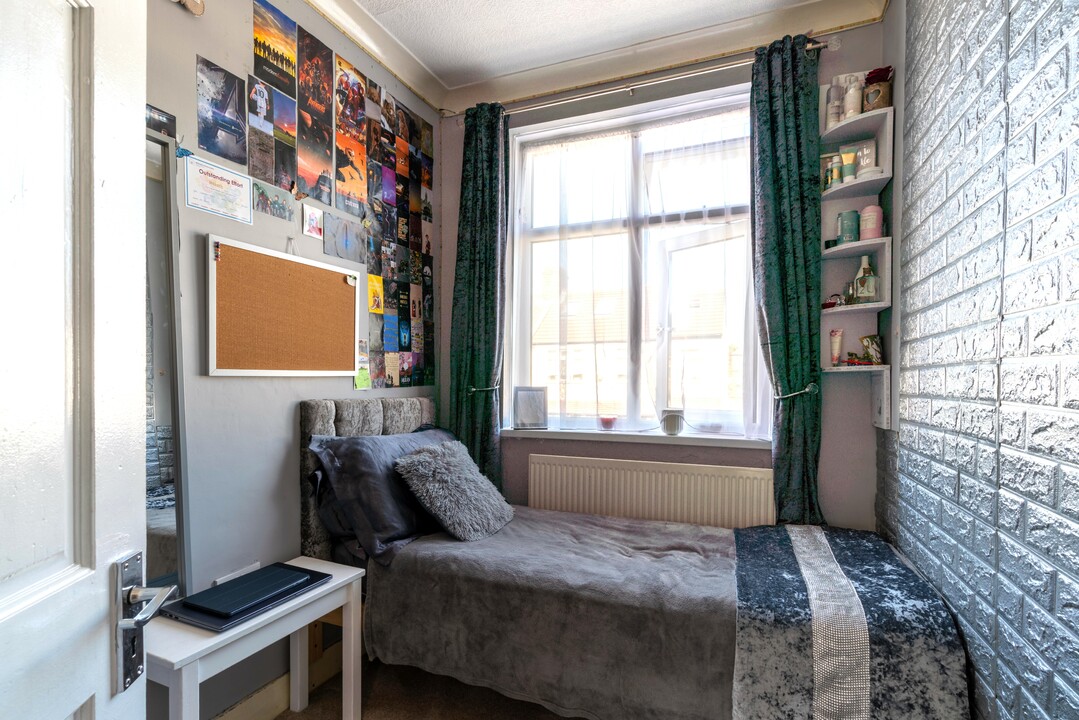 3 bed semi-detached house for sale in Stirling Road, Walthamstow  - Property Image 19