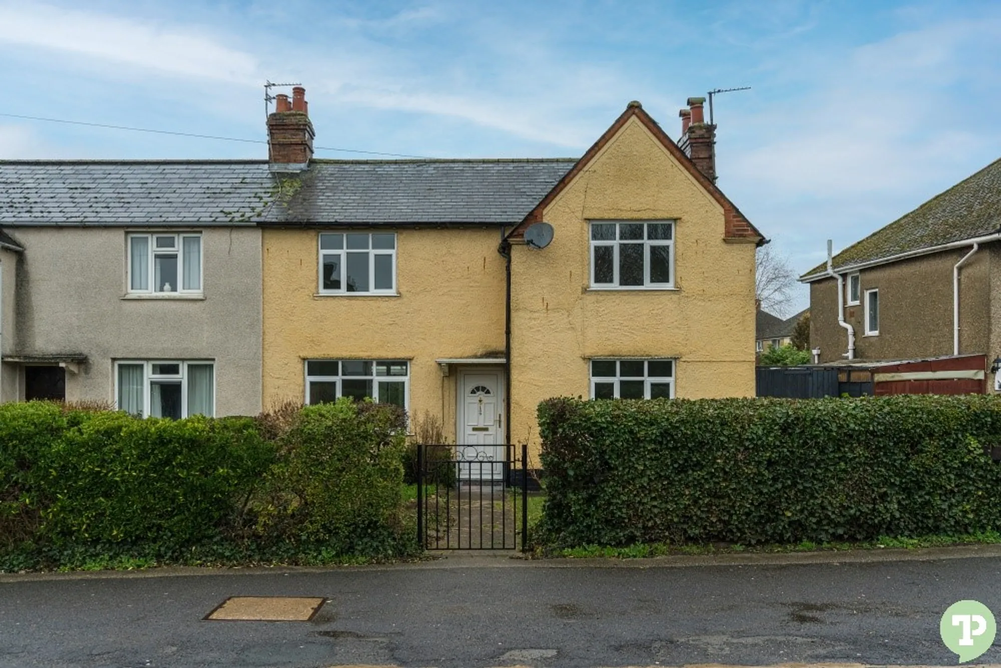 3 bed semi-detached house to rent in Cowley Road, Oxford - Property Image 1